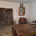 Pod Vinogradi *