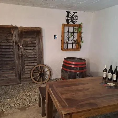 Pod Vinogradi * Škocjan