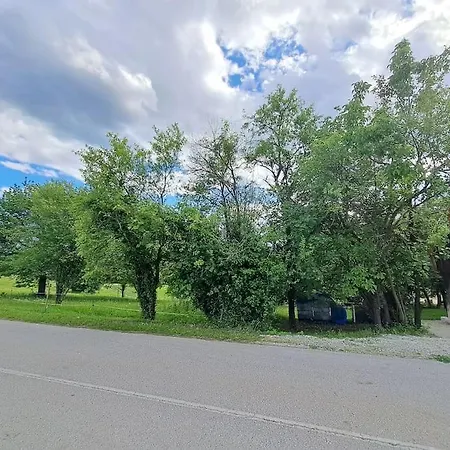 Daire Pod Vinogradi Skocjan (Skocjan)