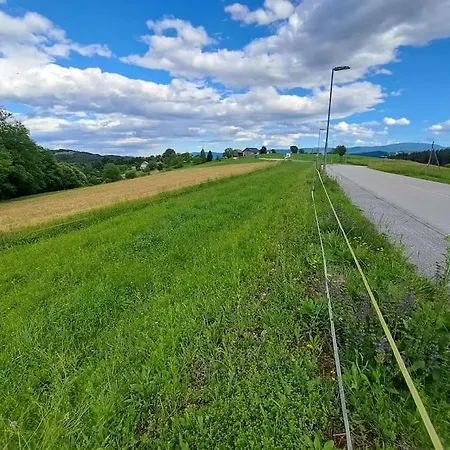 Pod Vinogradi Apartament *