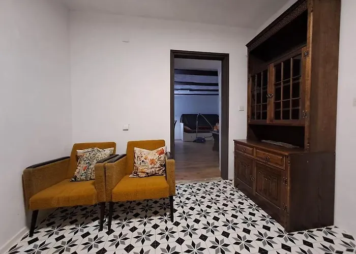 Pod Vinogradi Daire *