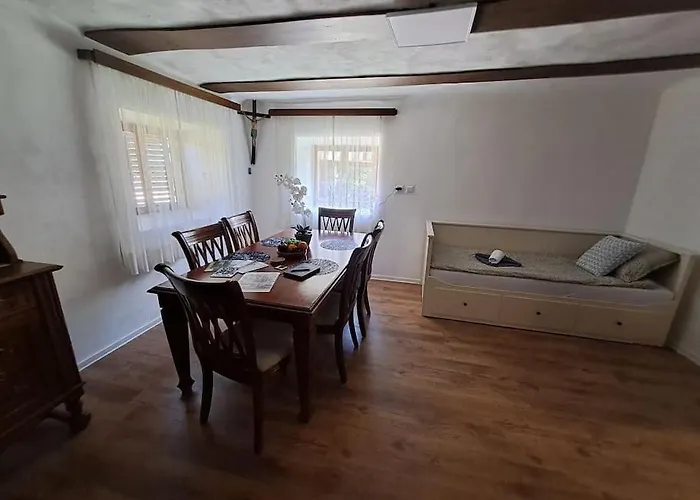 Pod Vinogradi * Skocjan (Skocjan)