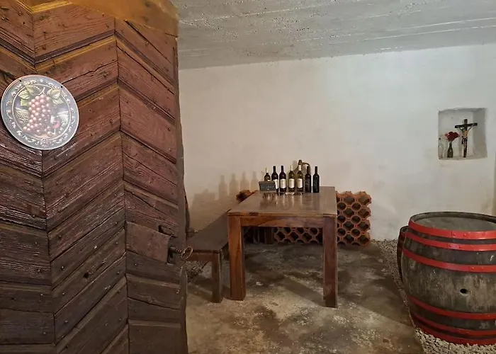 Daire Pod Vinogradi Skocjan (Skocjan)